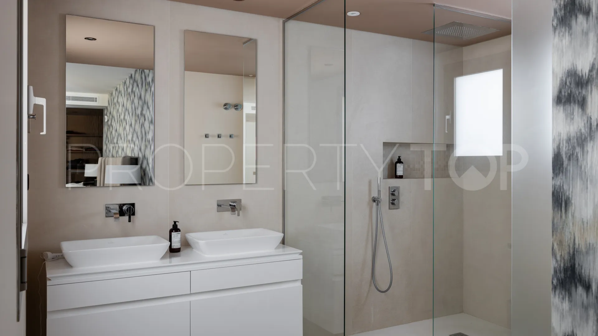 2 bedrooms apartment for sale in 9 Lions Residences