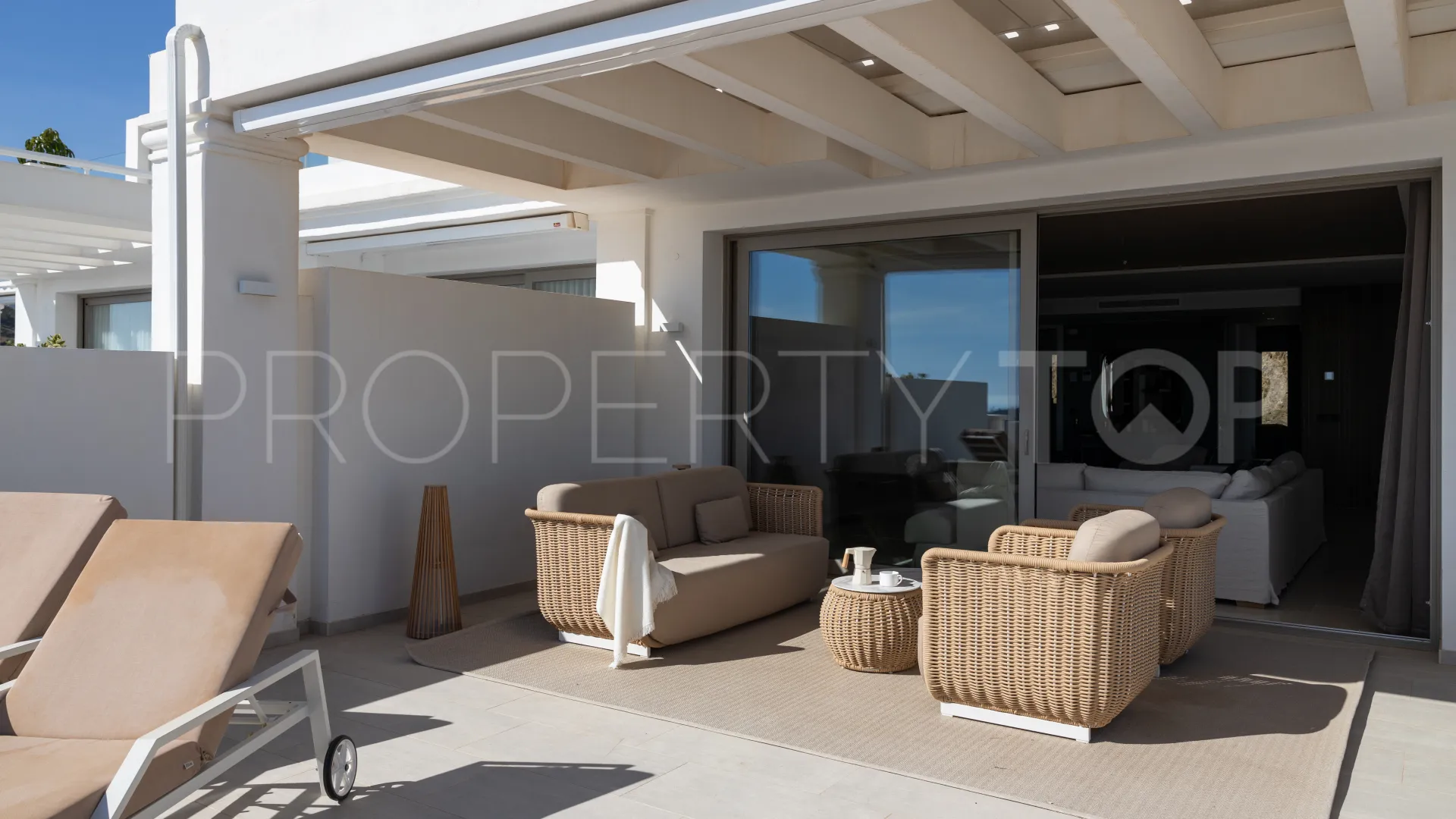 2 bedrooms apartment for sale in 9 Lions Residences