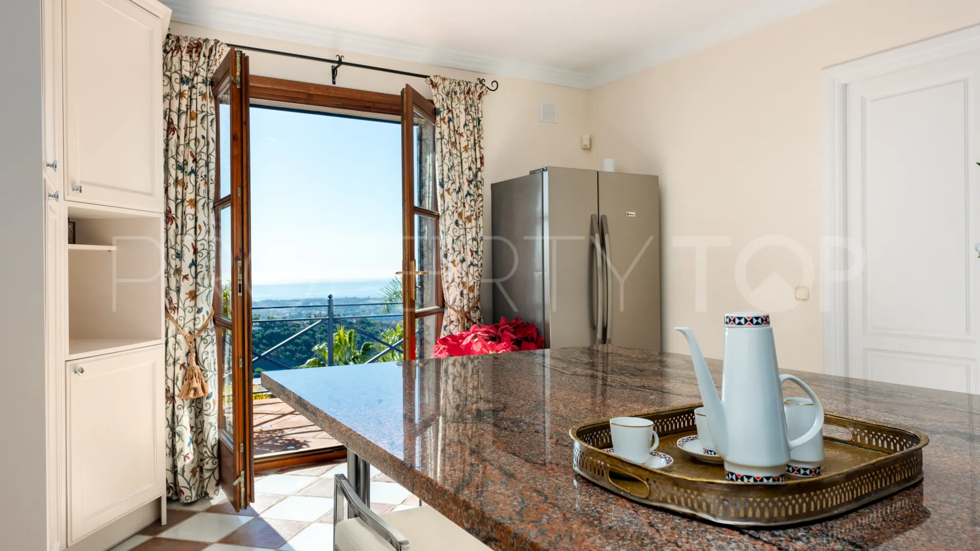 Comprar villa en El Madroñal con 7 dormitorios