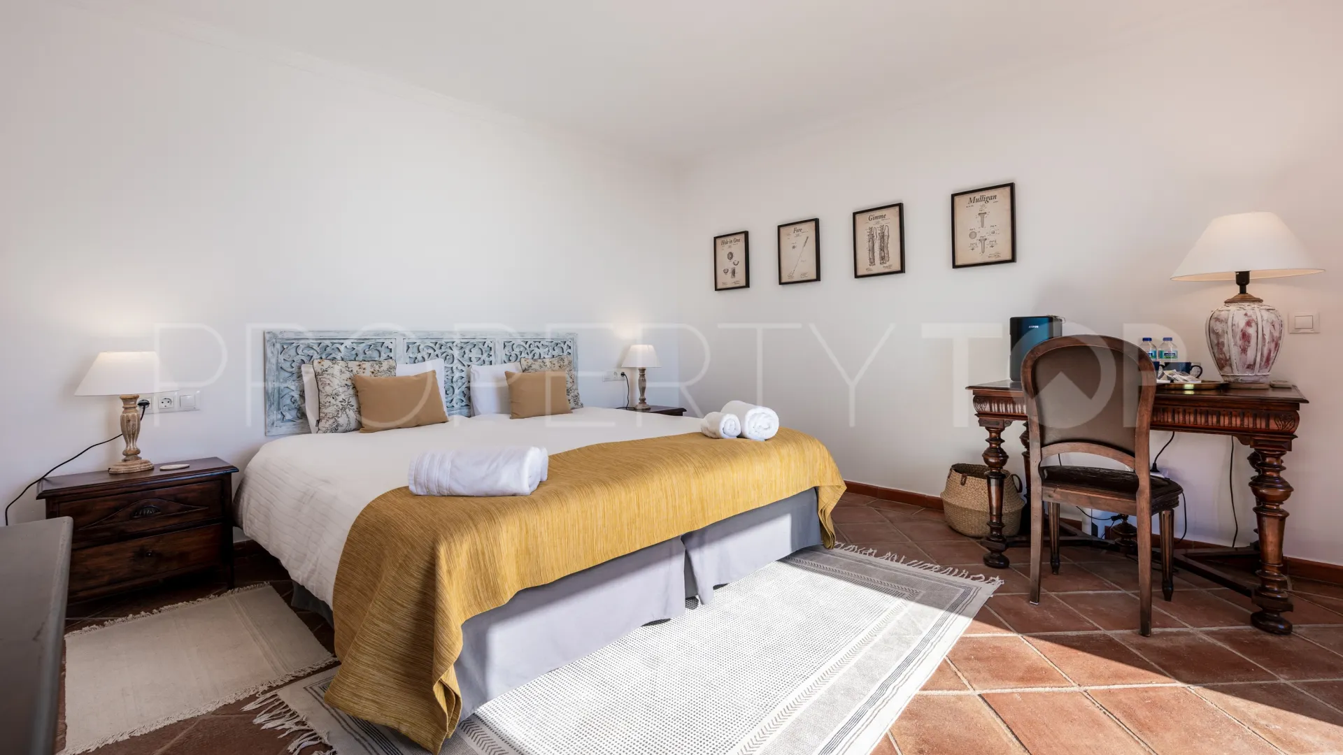 Comprar villa en El Madroñal con 7 dormitorios