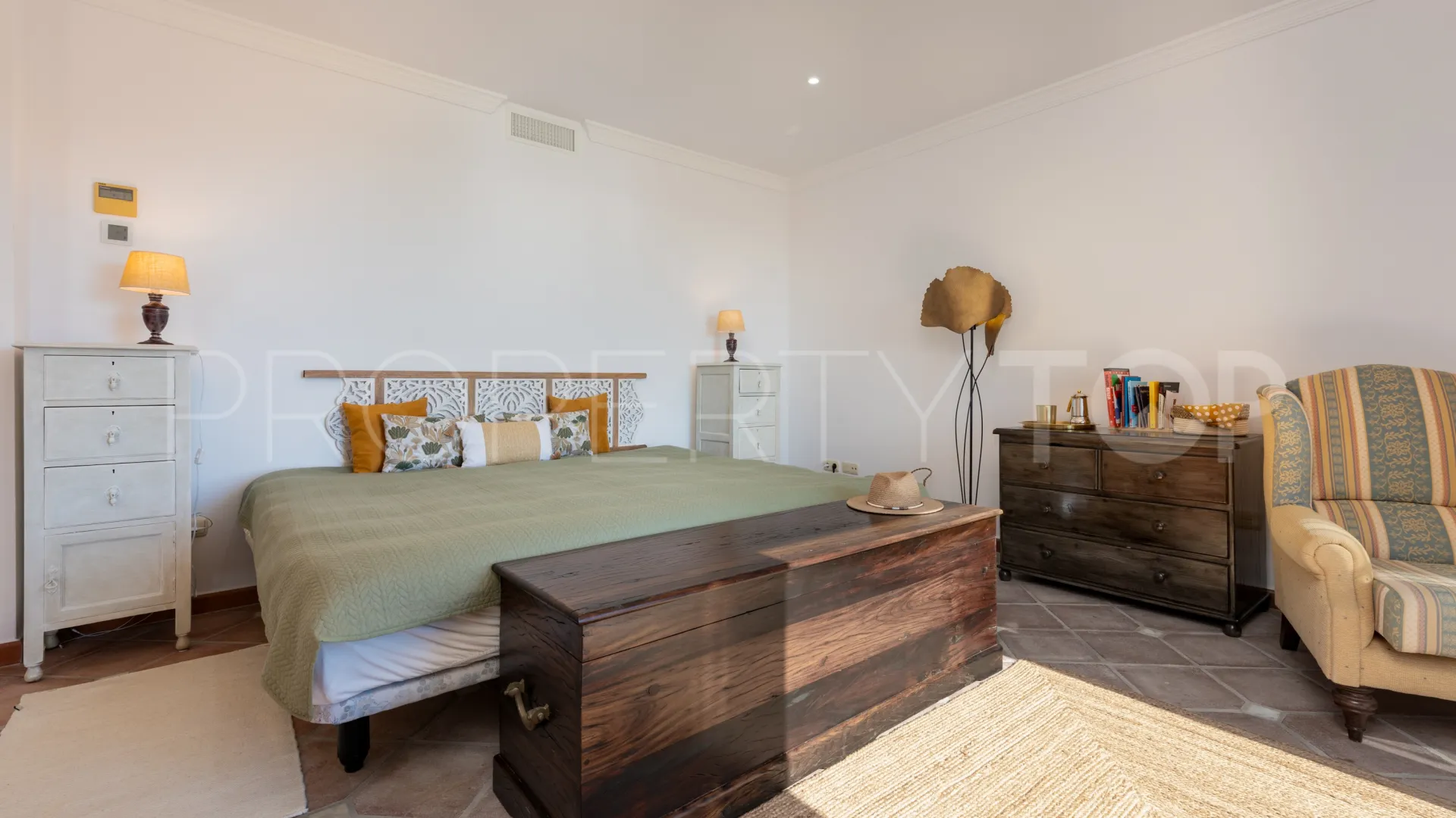 Comprar villa en El Madroñal con 7 dormitorios