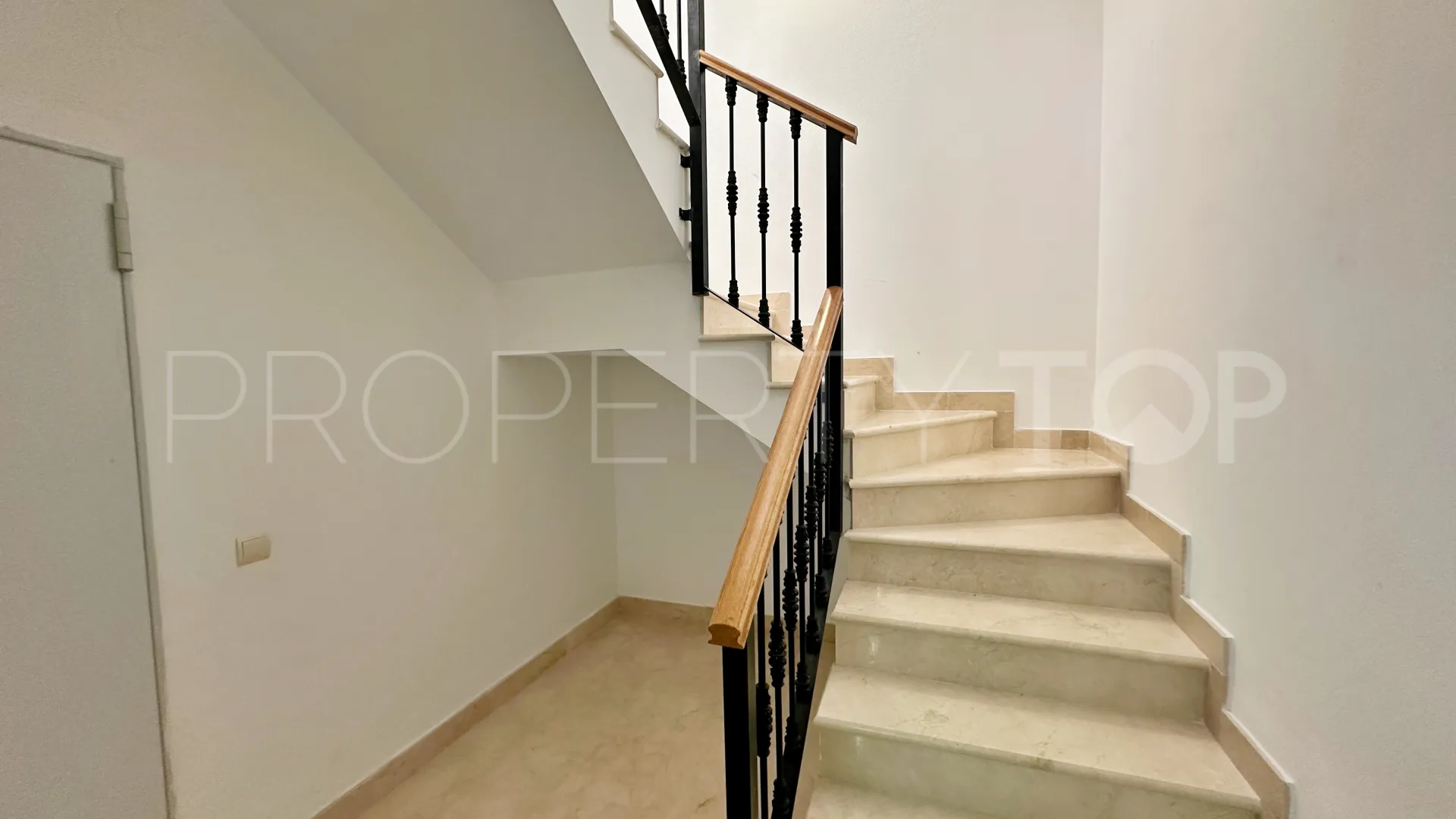 3 bedrooms semi detached house in Los Almendros for sale