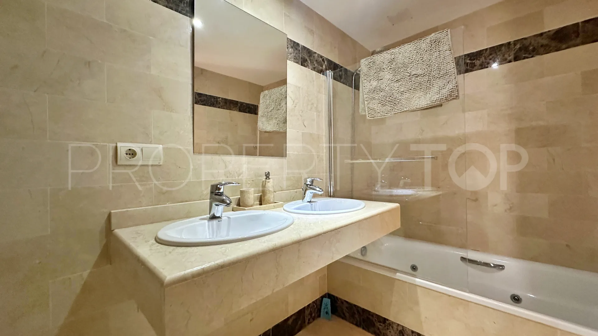 3 bedrooms semi detached house in Los Almendros for sale