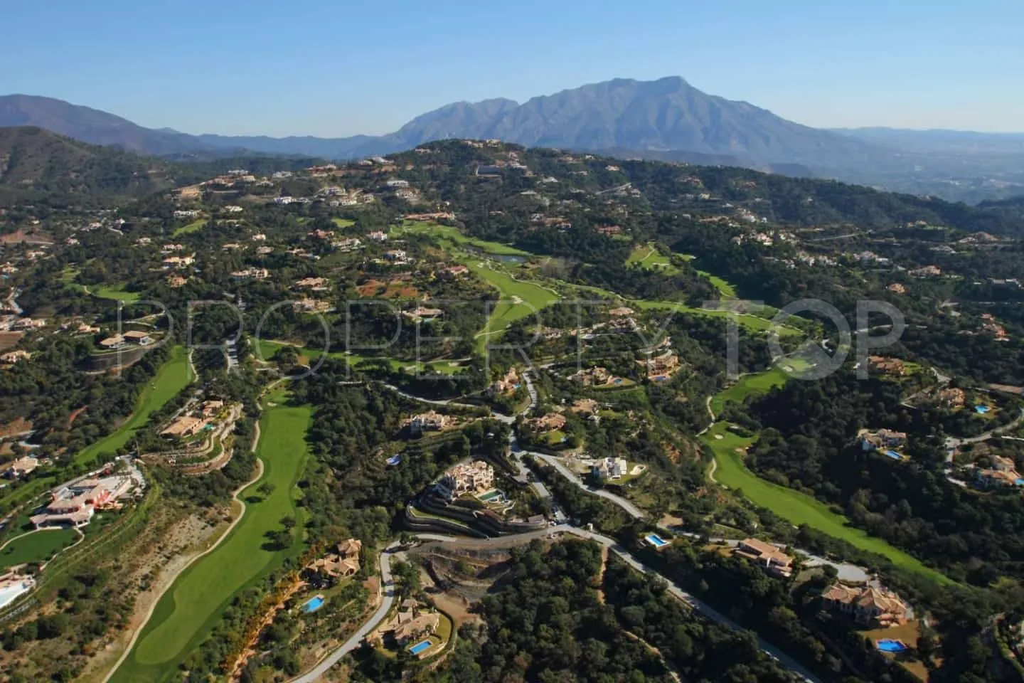 Se vende villa de 8 dormitorios en La Zagaleta