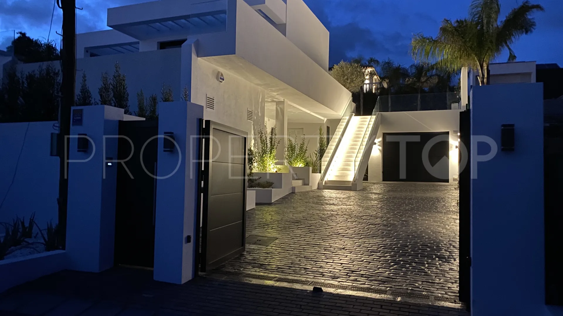 Villa for sale in Mijas Costa