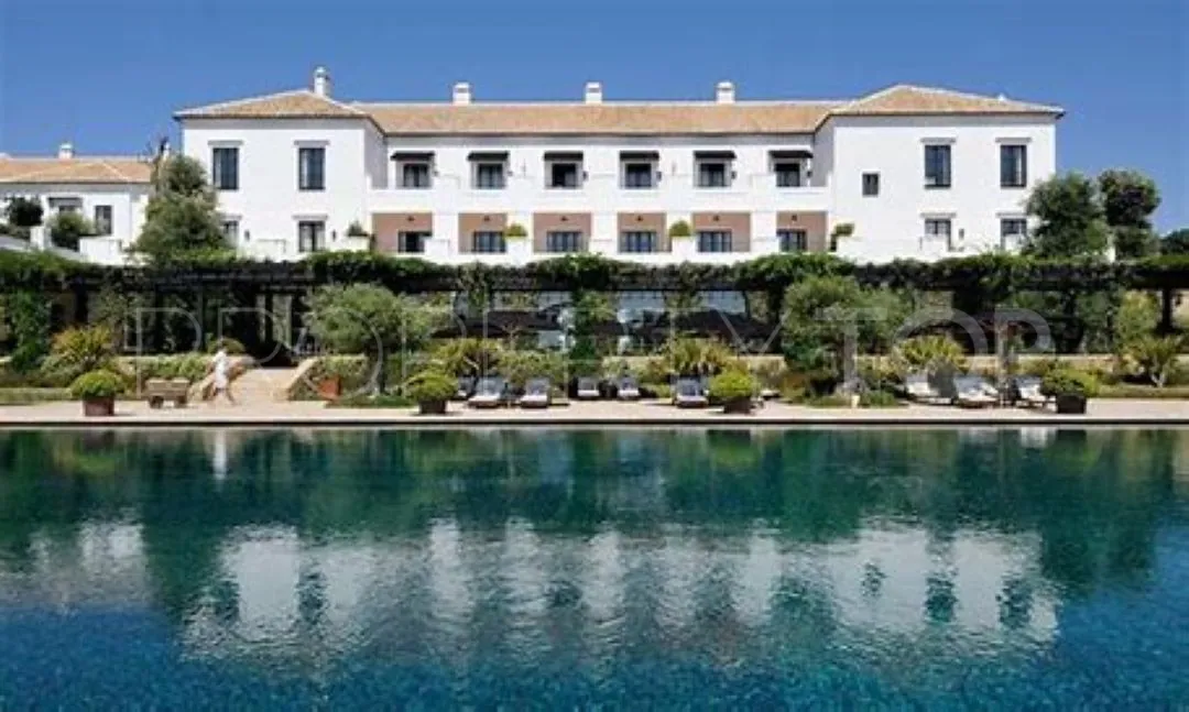 Casares Golf, villa a la venta