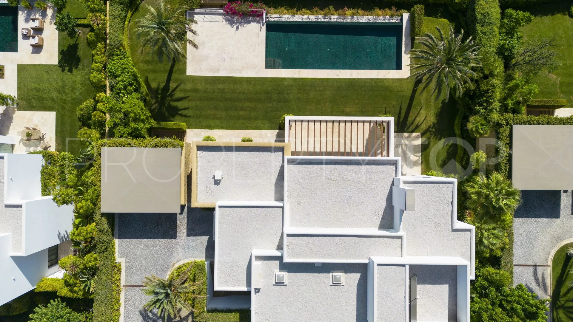 Villa for sale in Casares Golf