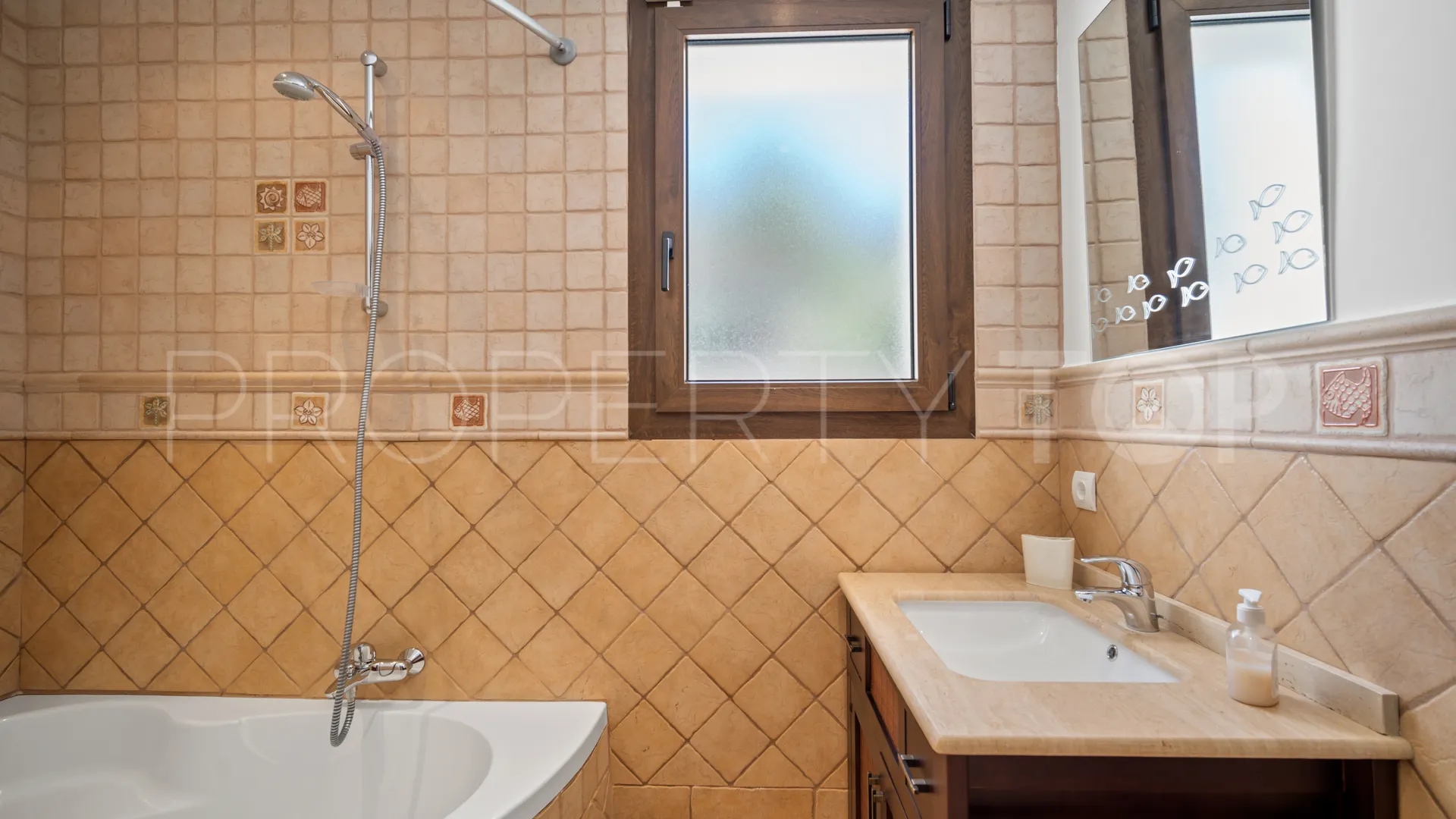 Villa en venta con 6 dormitorios en Monte Mayor