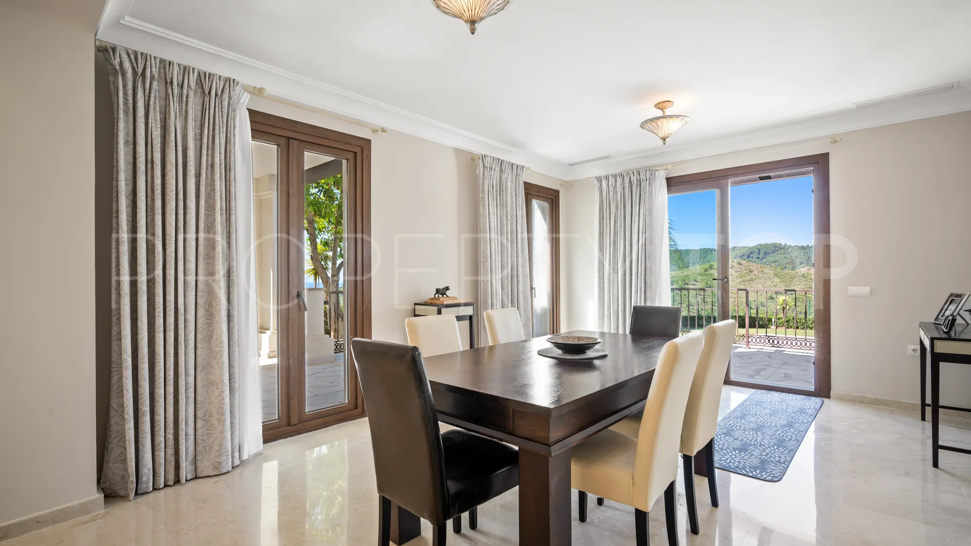 Villa en venta con 6 dormitorios en Monte Mayor