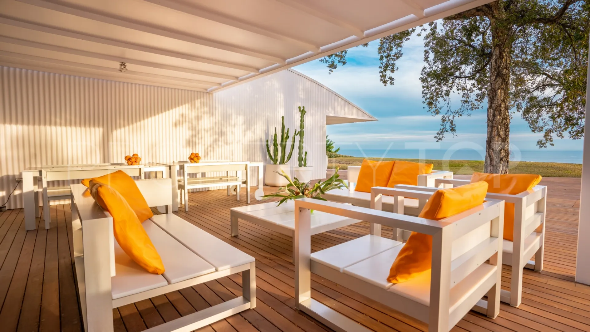 Villa en venta en Benalmadena