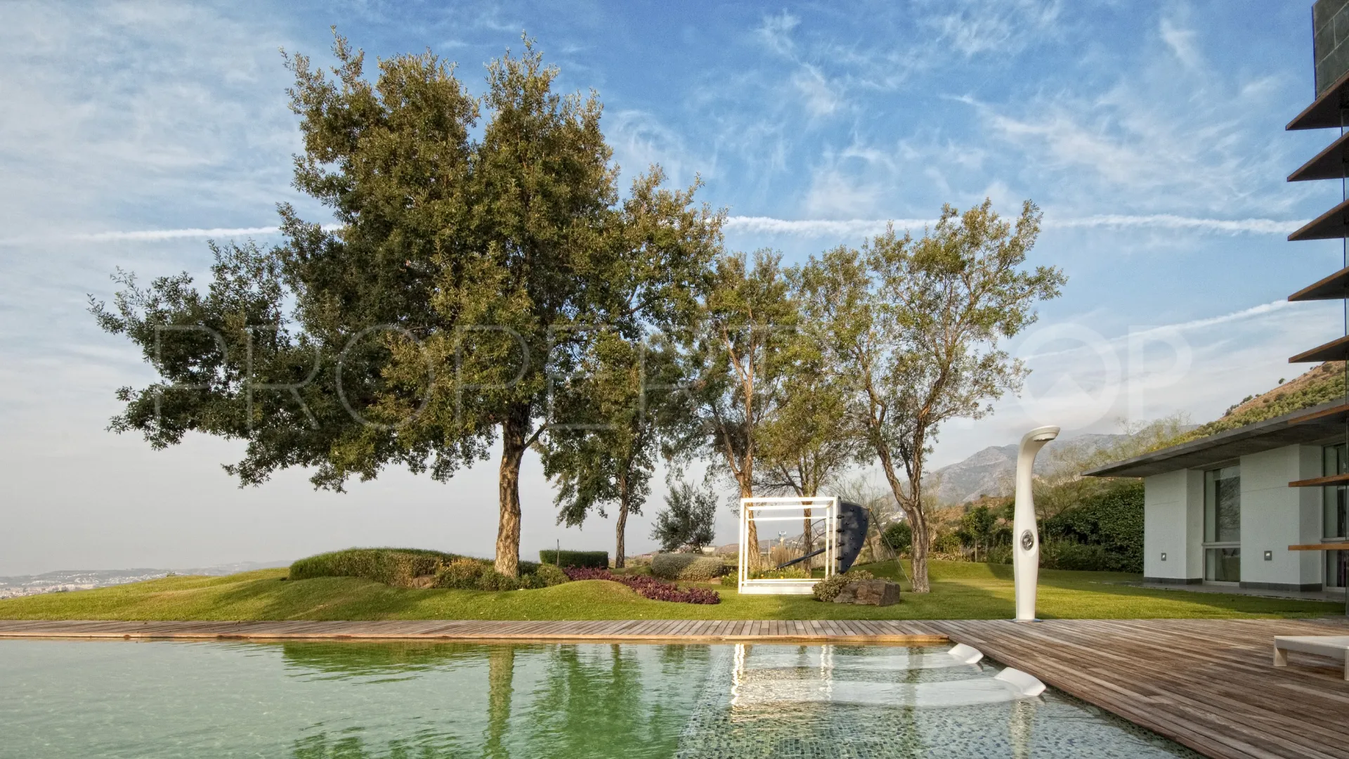 Villa en venta en Benalmadena