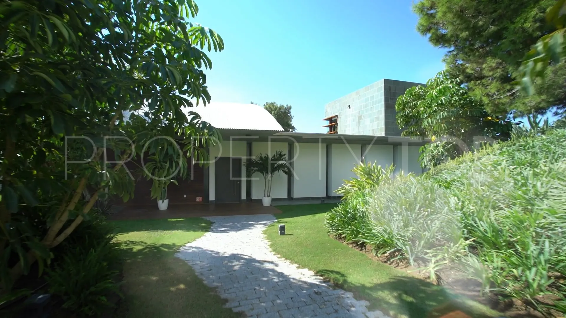 Villa en venta en Benalmadena