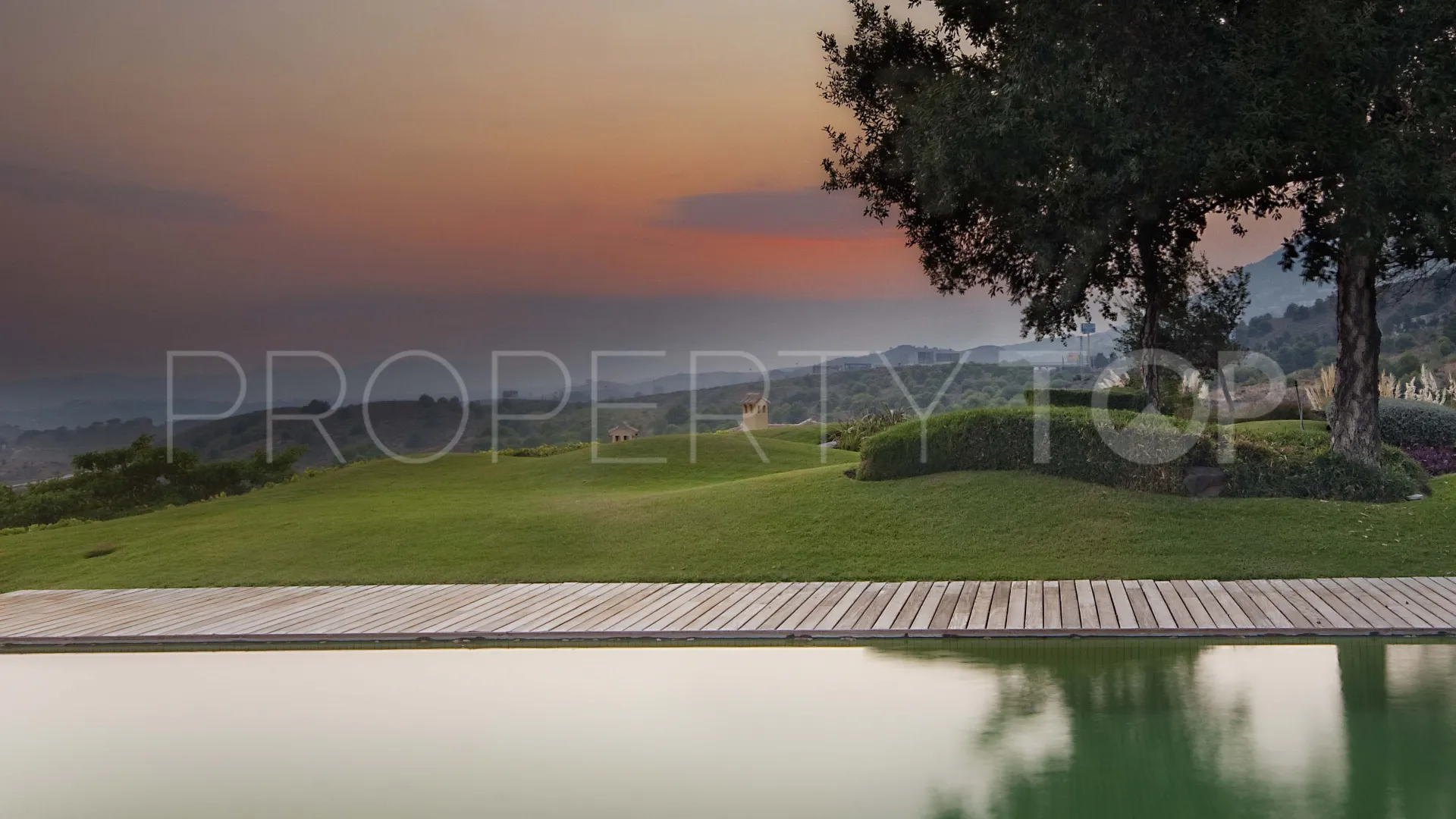 Villa en venta en Benalmadena