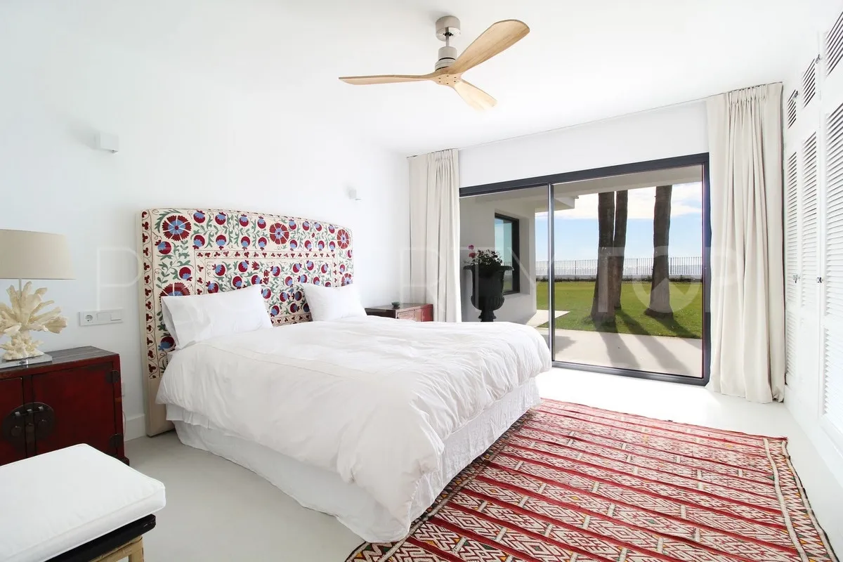 Guadalmina Baja 7 bedrooms villa for sale
