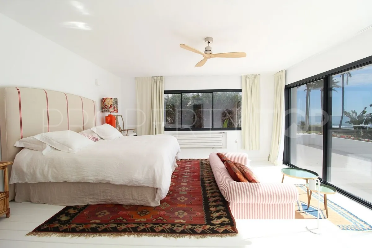 Guadalmina Baja 7 bedrooms villa for sale