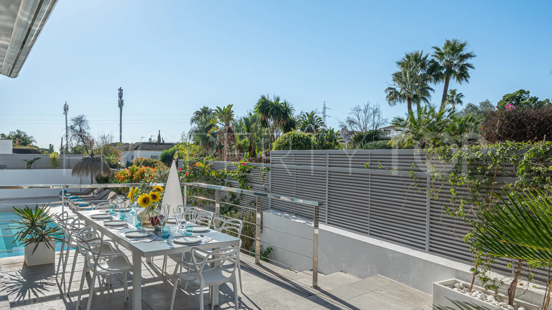 For sale villa with 4 bedrooms in Marbella Montaña