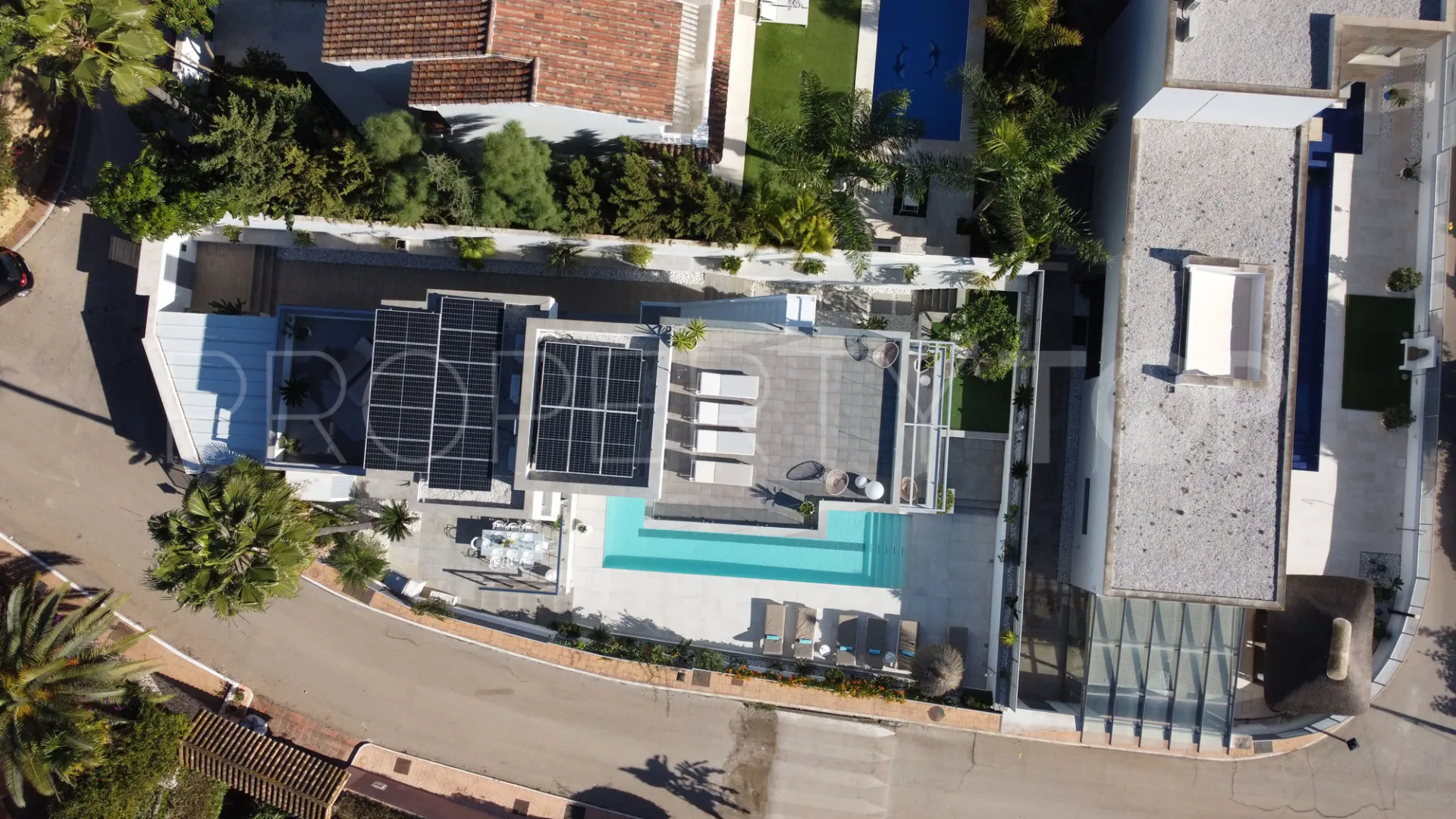 For sale villa with 4 bedrooms in Marbella Montaña
