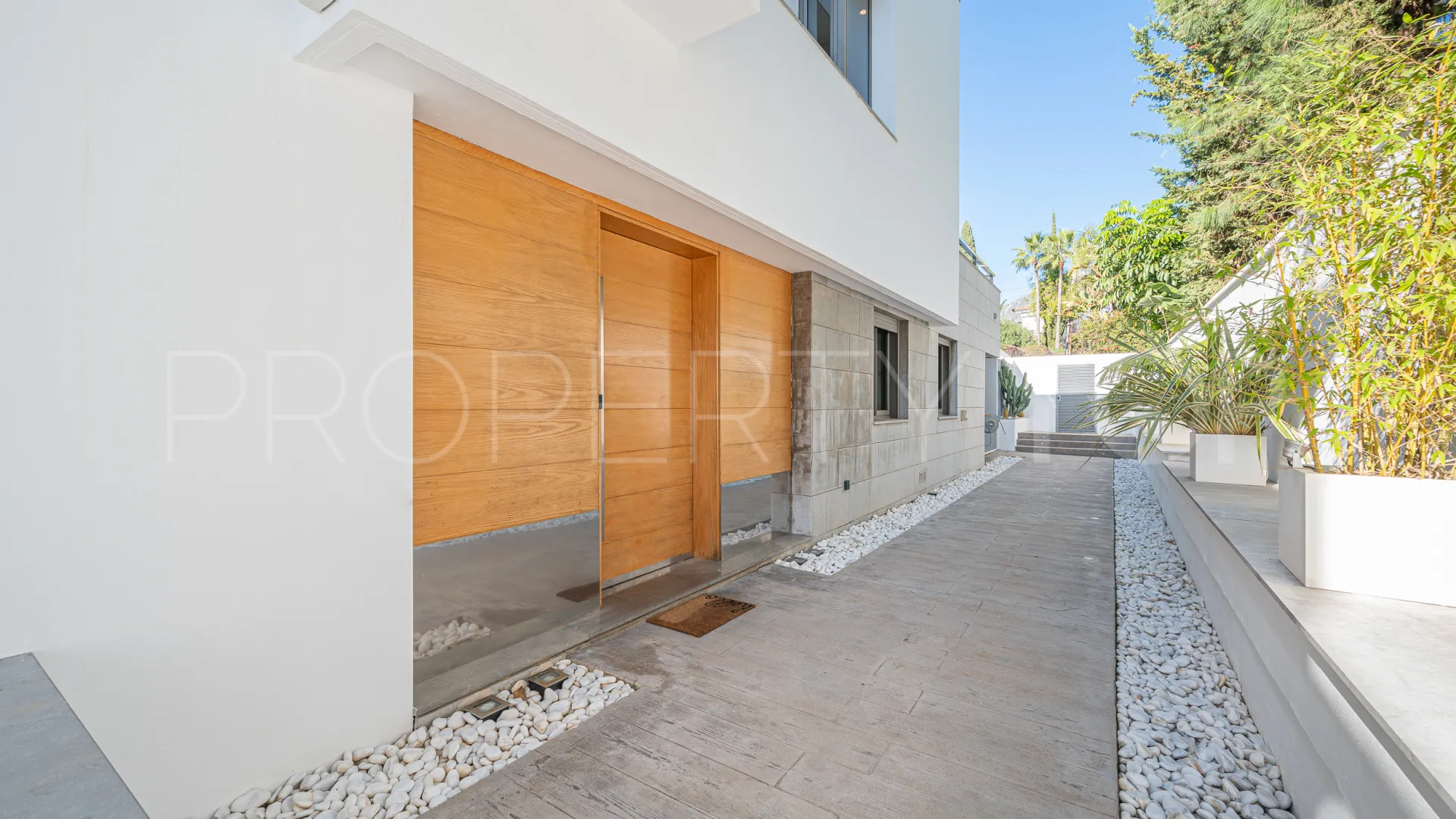 For sale villa with 4 bedrooms in Marbella Montaña