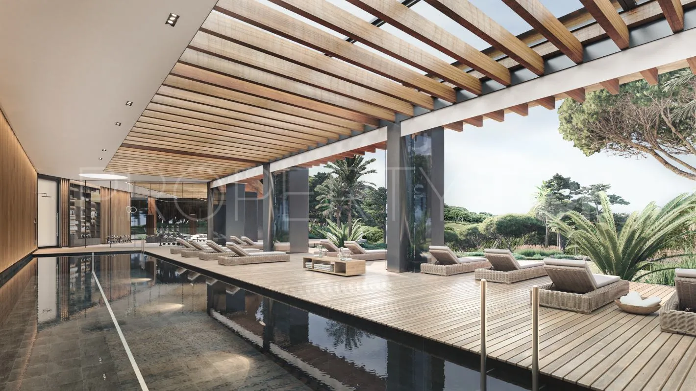 Buy Sotogrande duplex penthouse with 5 bedrooms