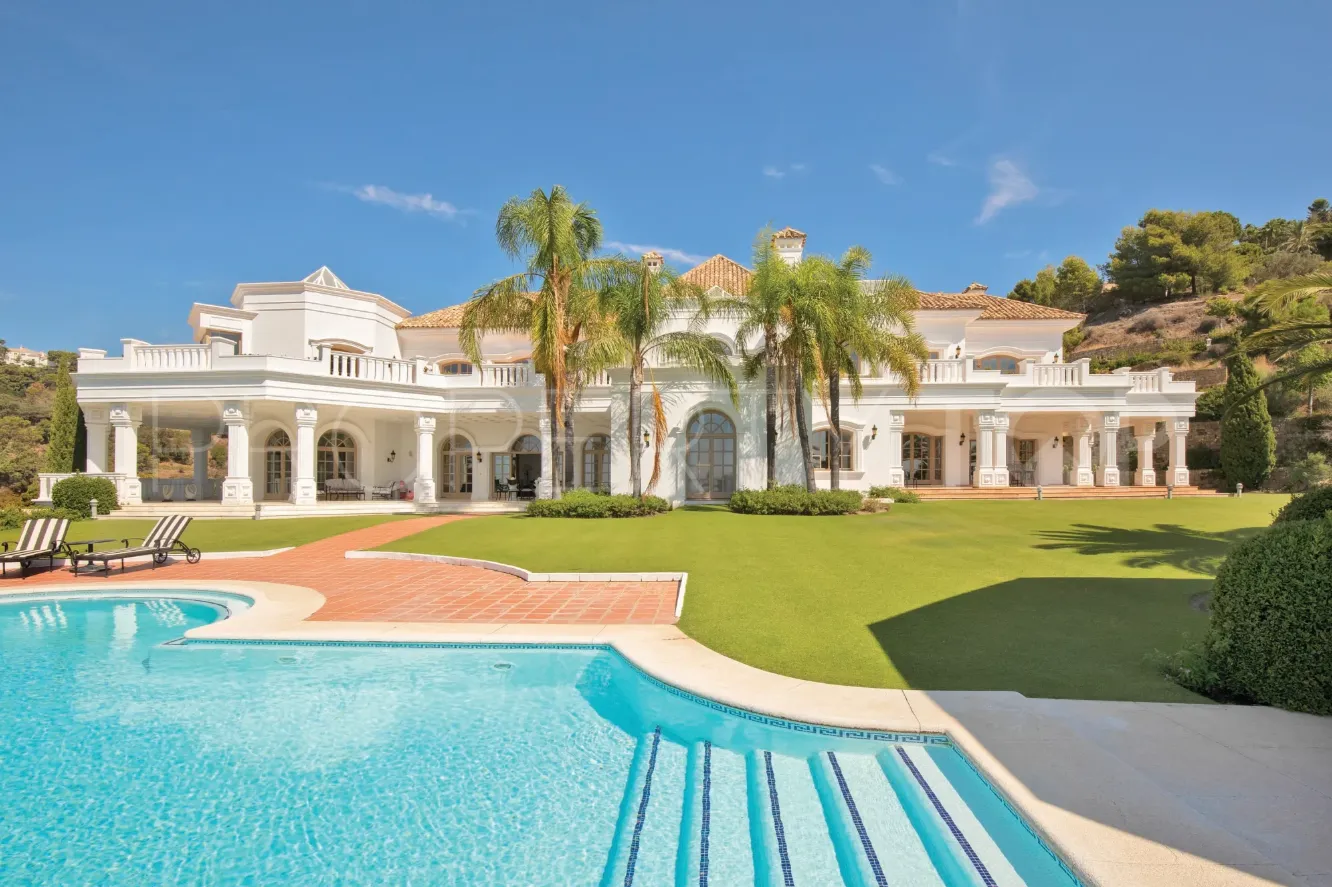 Buy villa in La Zagaleta