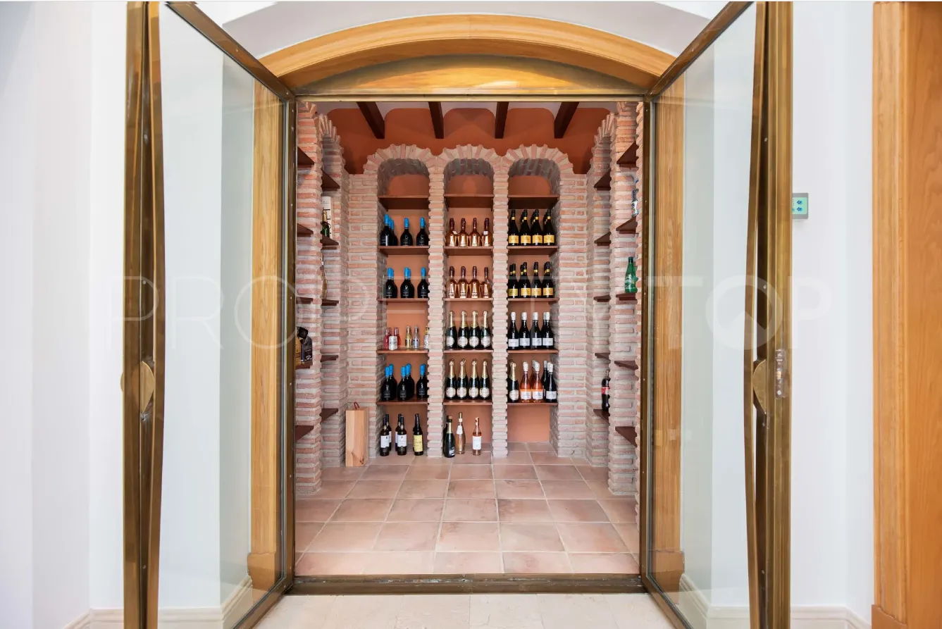 Buy villa in La Zagaleta