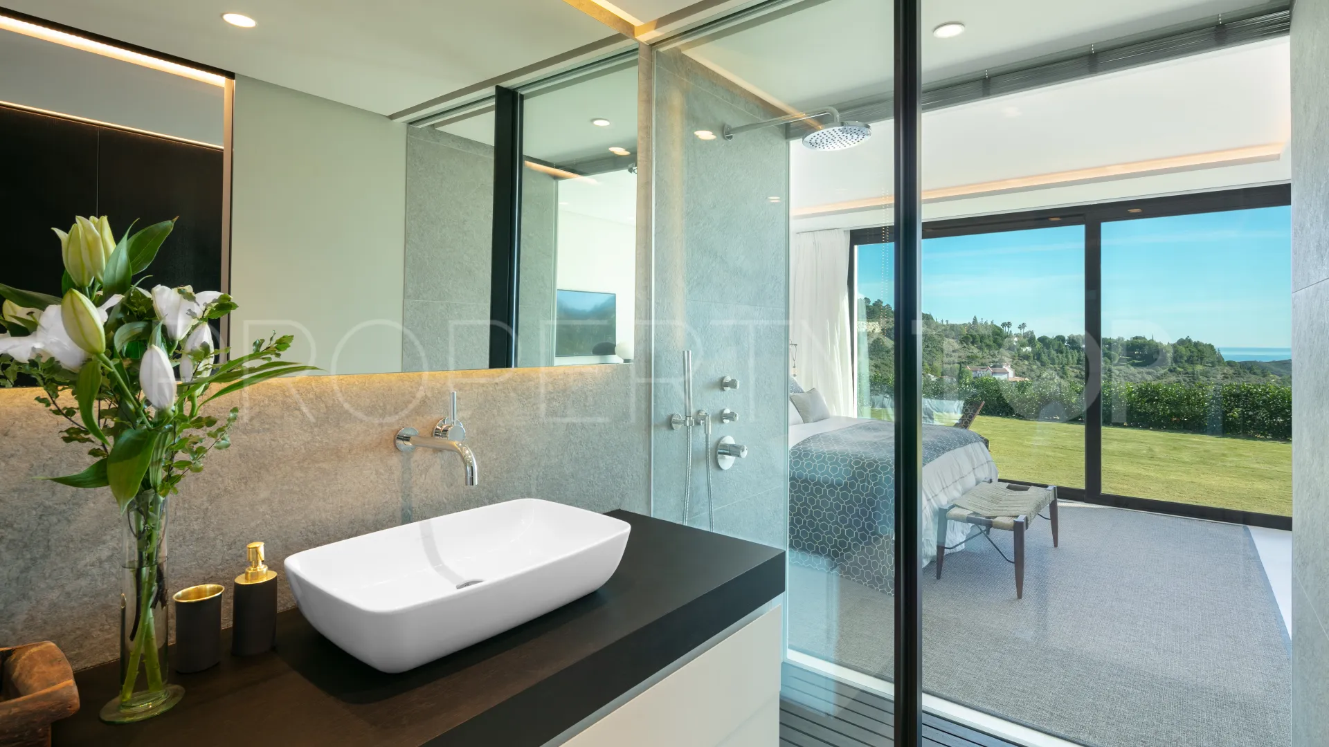 Villa en venta de 5 dormitorios en Benahavis