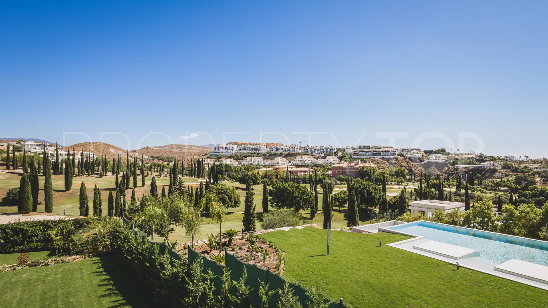 Villa en venta en Benahavis