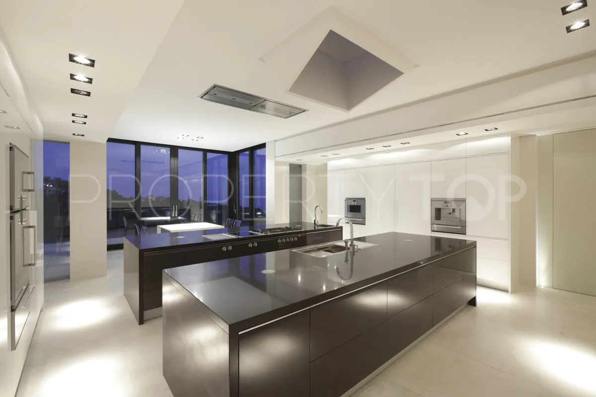 9 bedrooms villa for sale in La Zagaleta