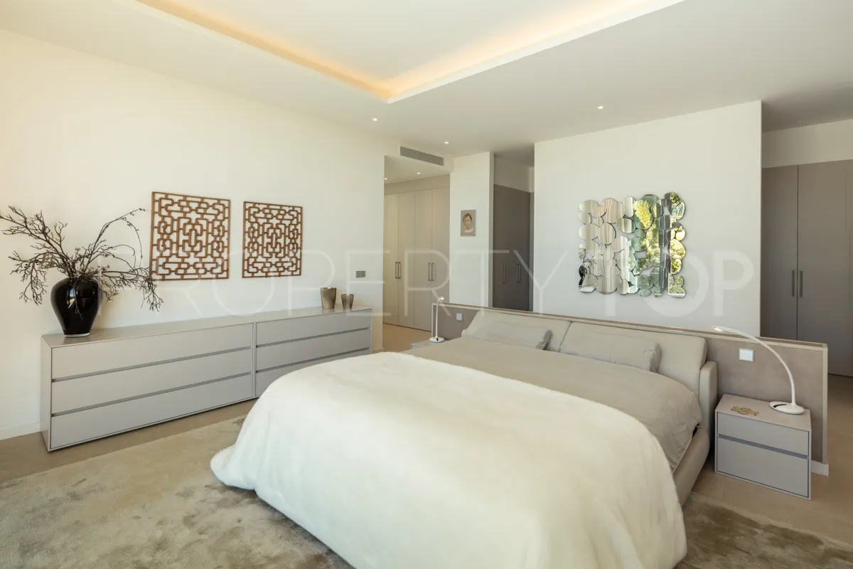 Comprar villa de 7 dormitorios en Benahavis