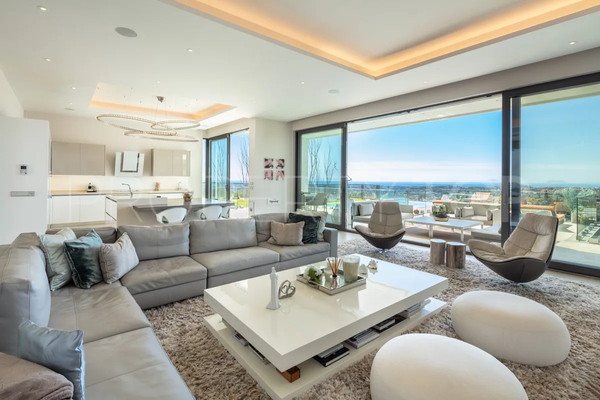 Comprar villa de 7 dormitorios en Benahavis