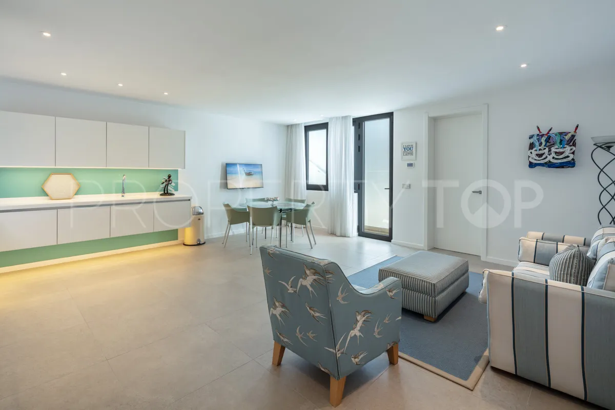Comprar villa de 7 dormitorios en Benahavis