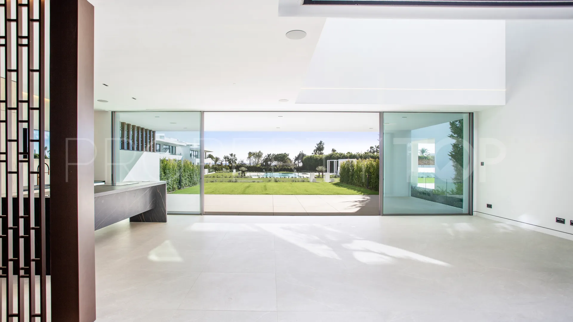 Villa for sale in Marbella Golden Mile