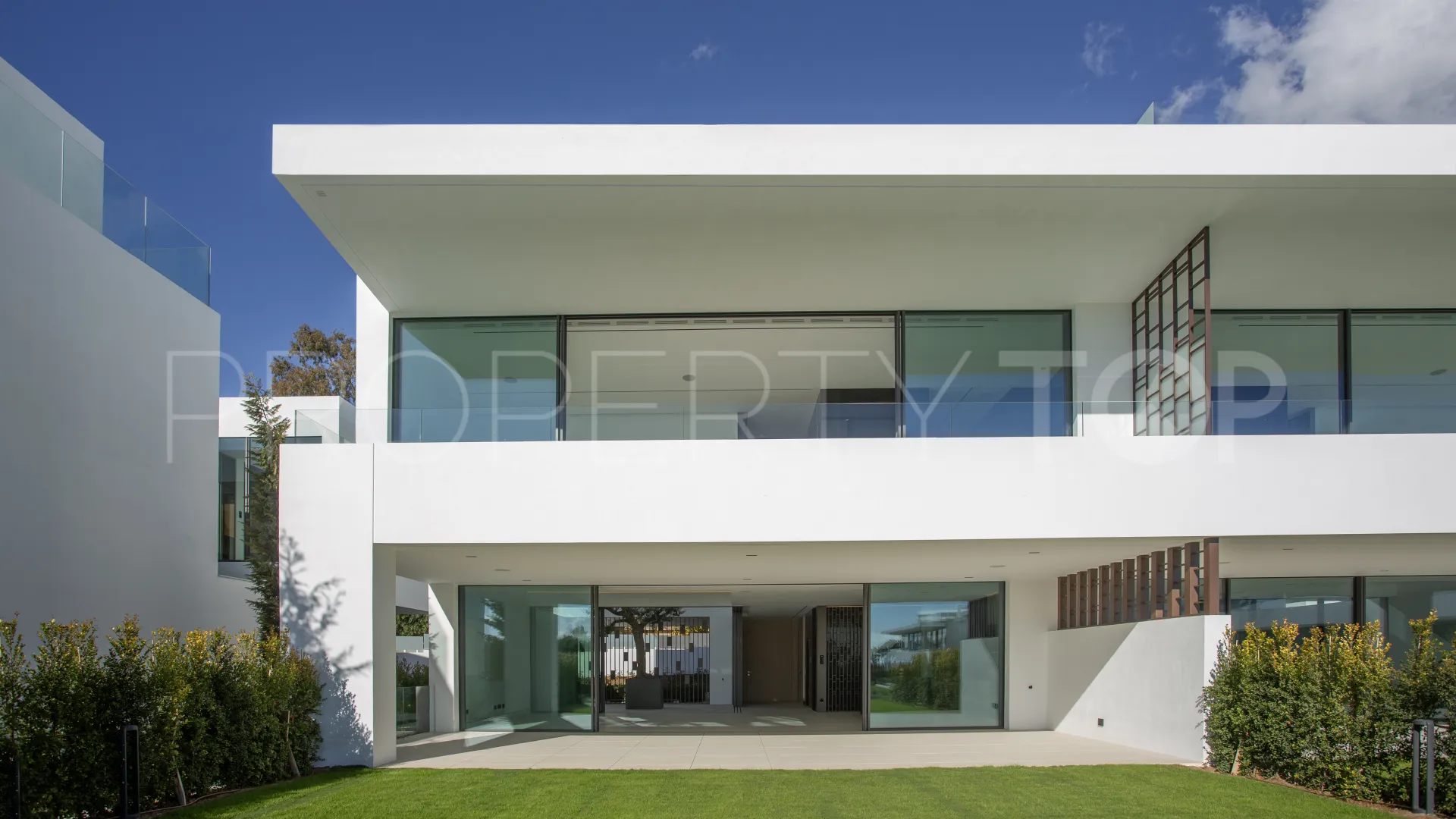 Villa for sale in Marbella Golden Mile