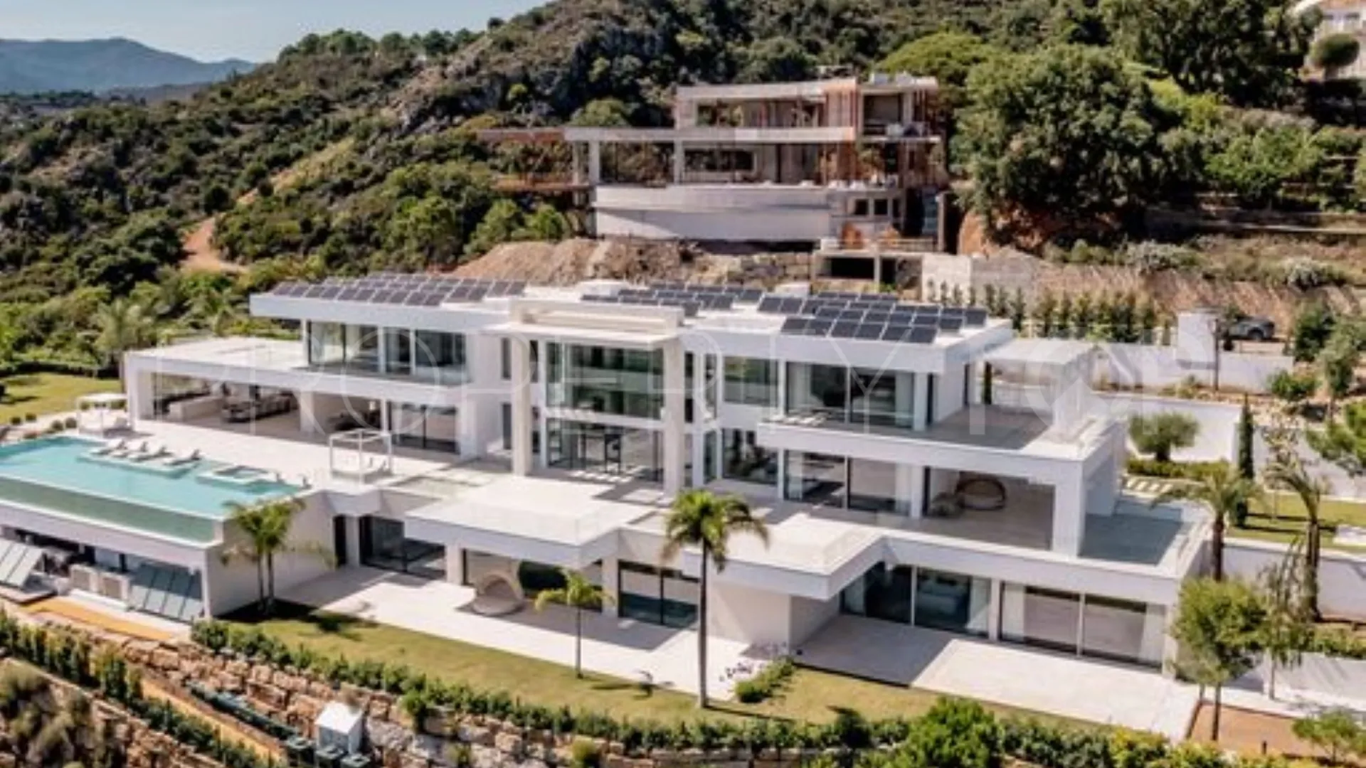 Benahavis 7 bedrooms villa for sale