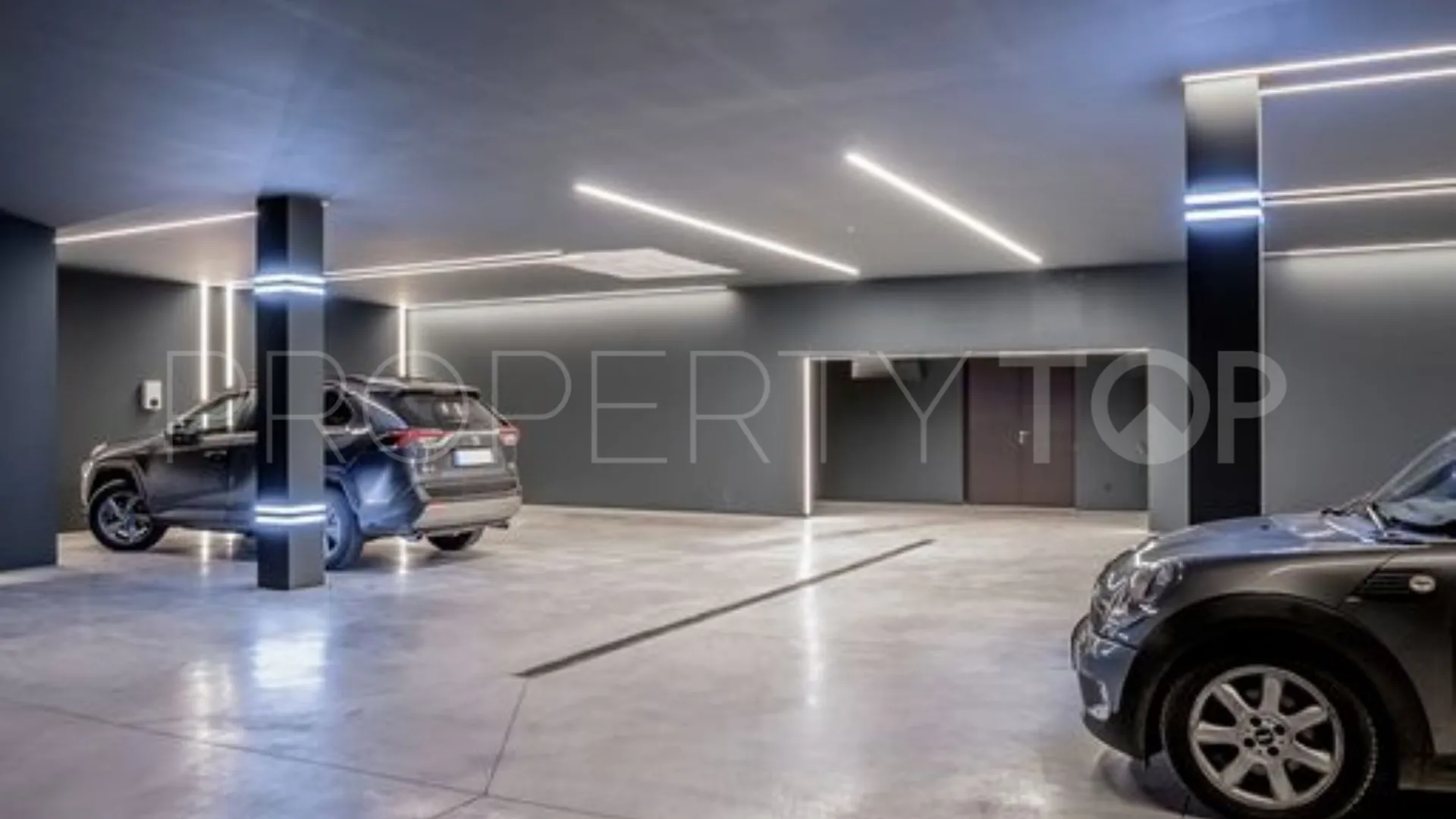 Benahavis 7 bedrooms villa for sale