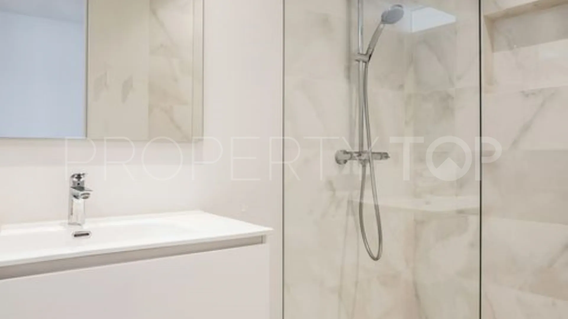 Benahavis 7 bedrooms villa for sale