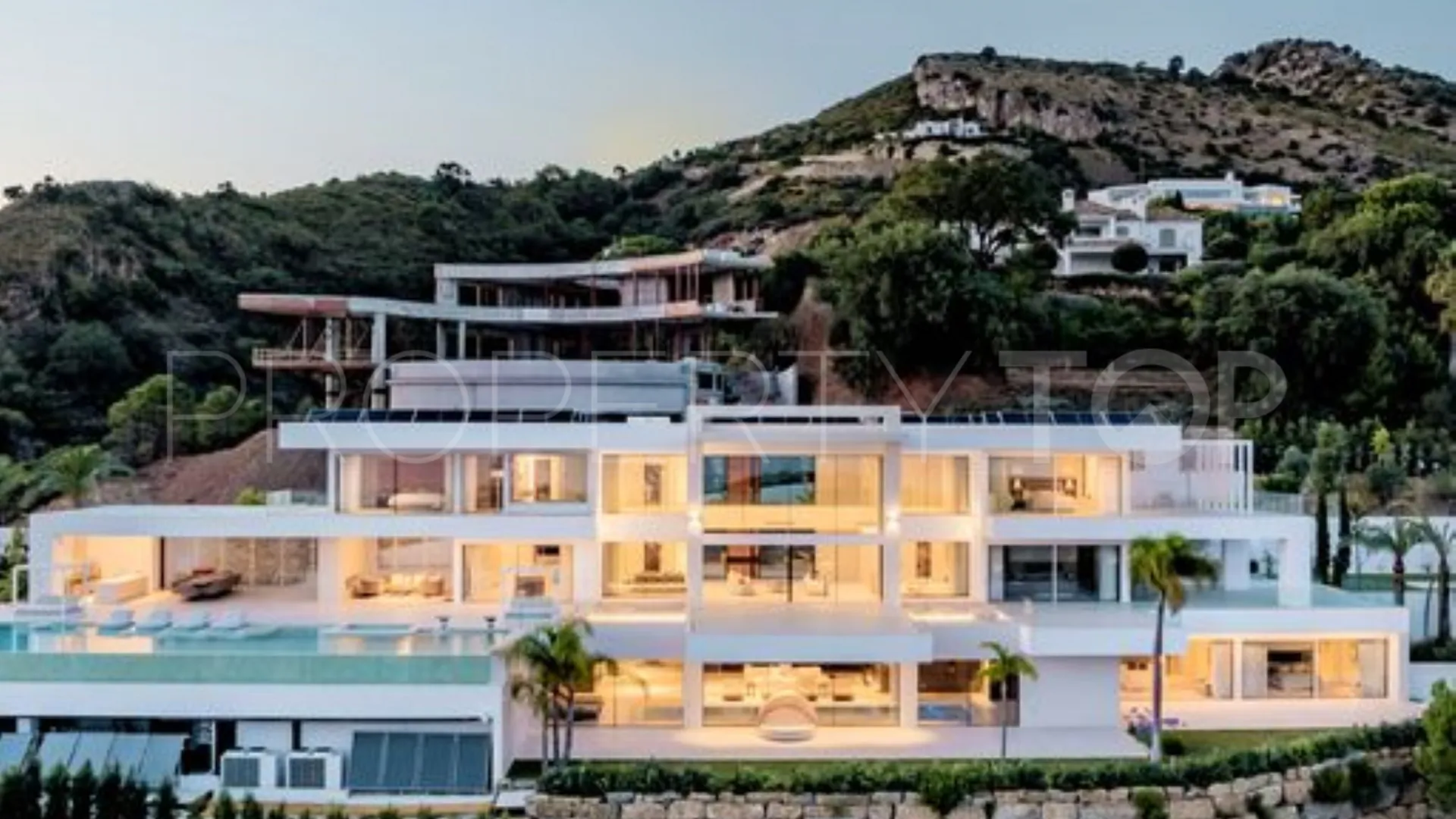 Benahavis 7 bedrooms villa for sale