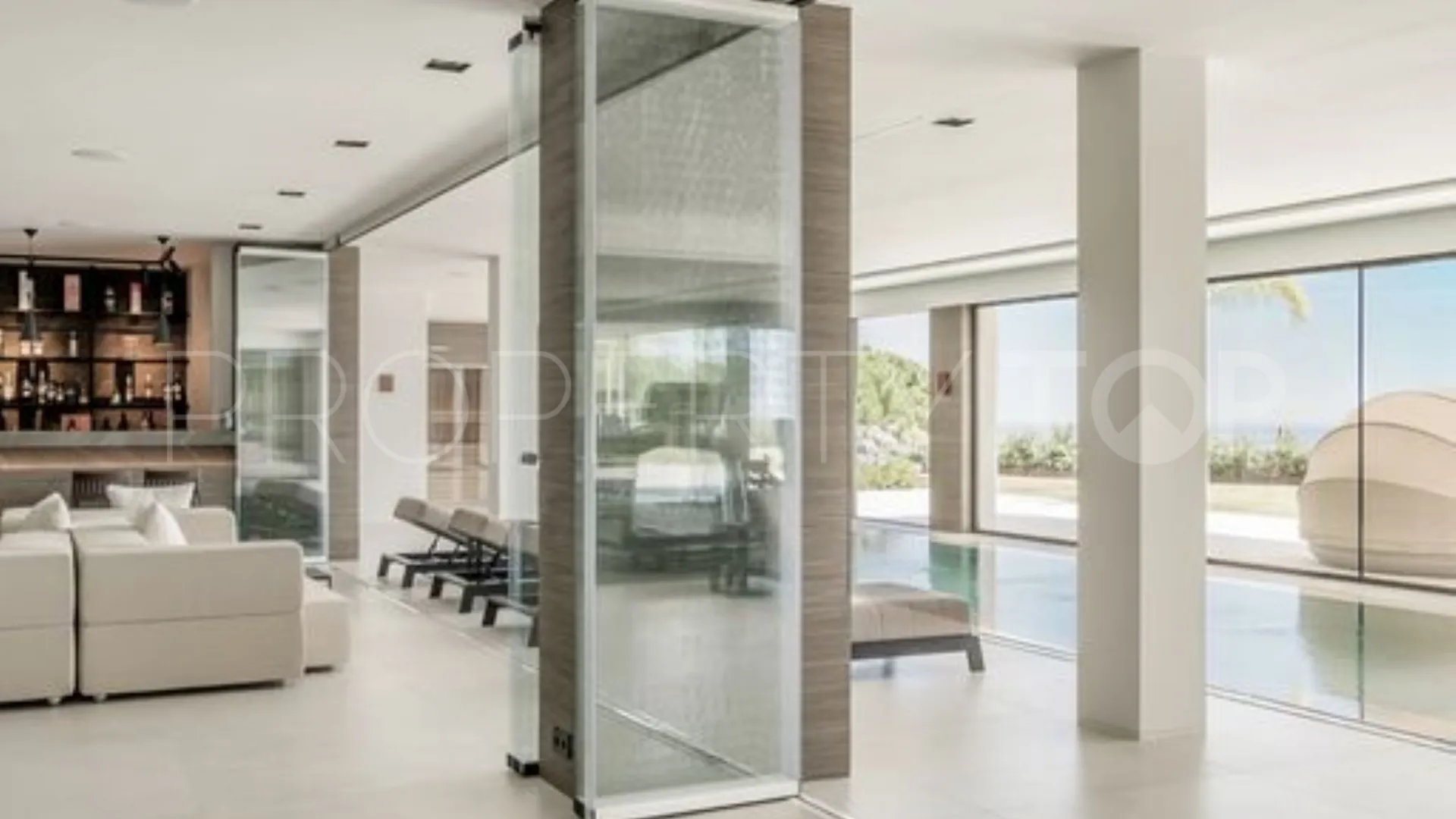 Benahavis 7 bedrooms villa for sale