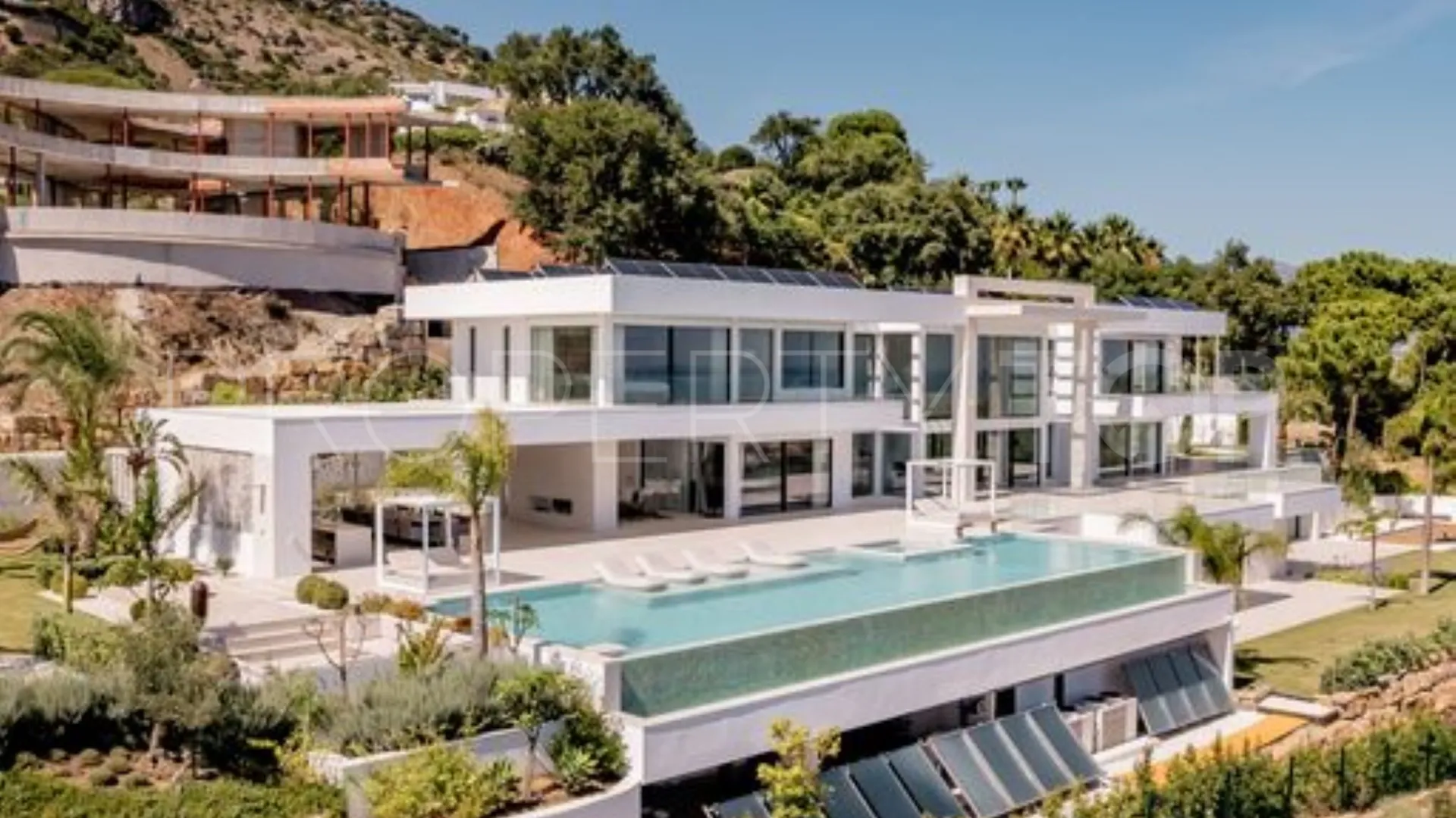 Benahavis 7 bedrooms villa for sale