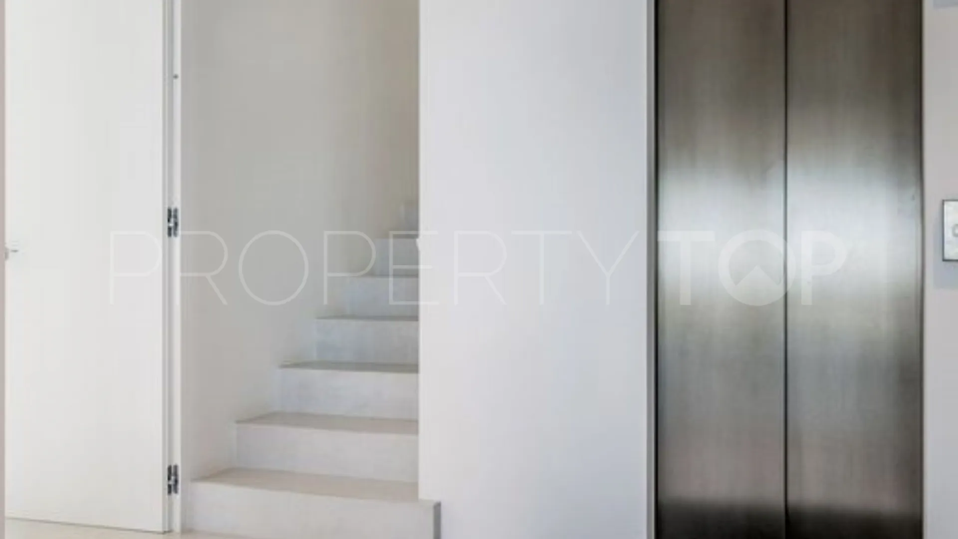 Benahavis 7 bedrooms villa for sale