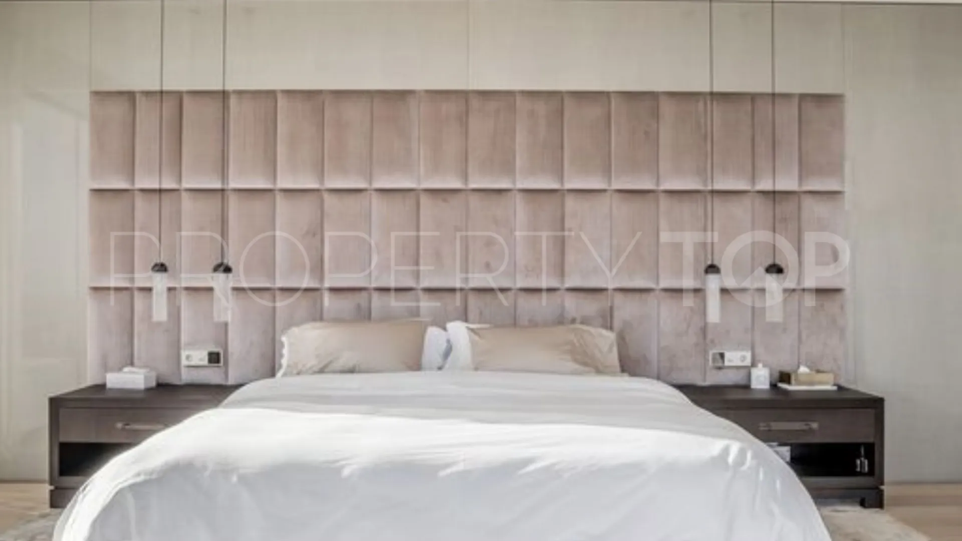 Benahavis 7 bedrooms villa for sale