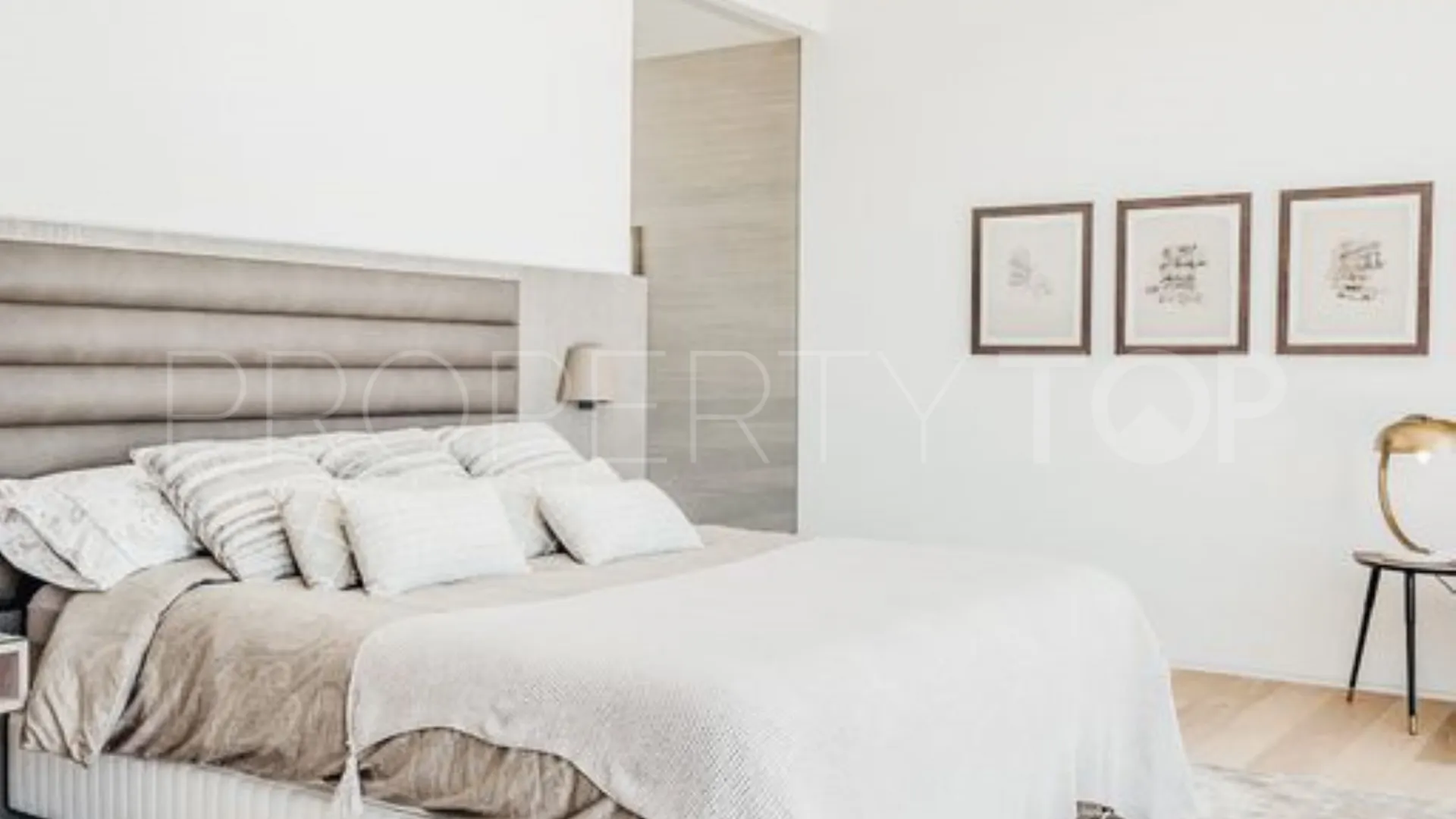 Benahavis 7 bedrooms villa for sale