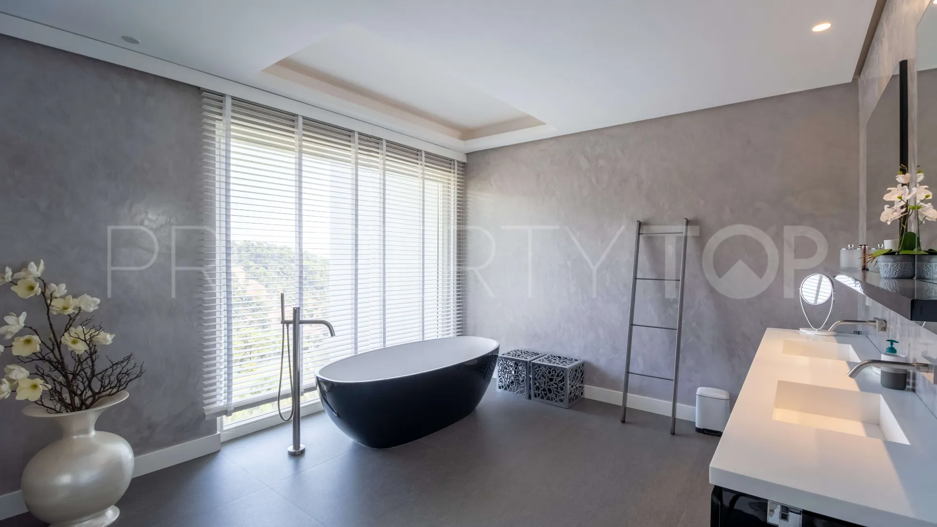 For sale villa in La Zagaleta