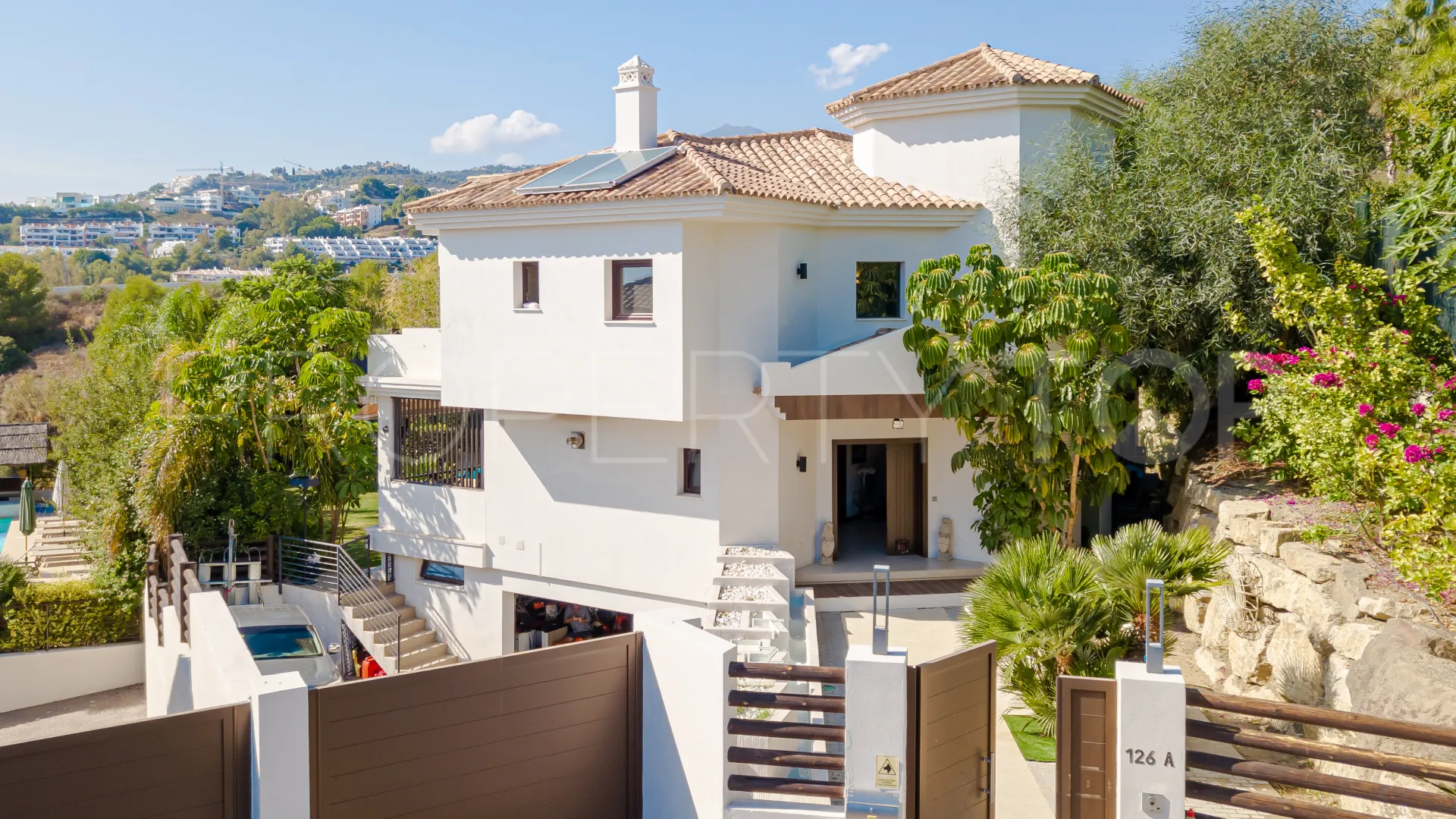 Villa for sale in Marbella City