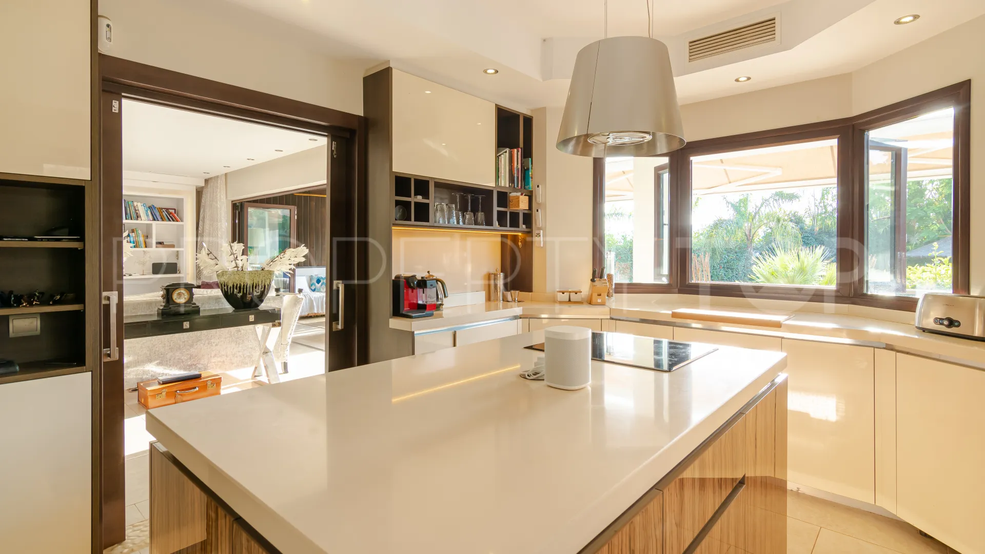 Villa for sale in Marbella City