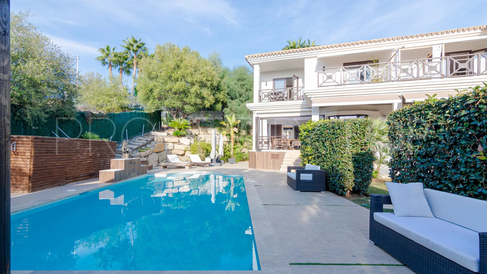 Villa for sale in Marbella City