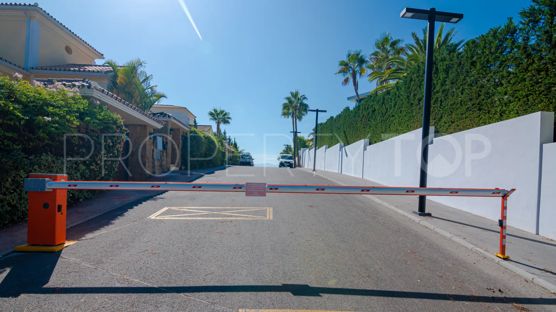 Villa for sale in Marbella City