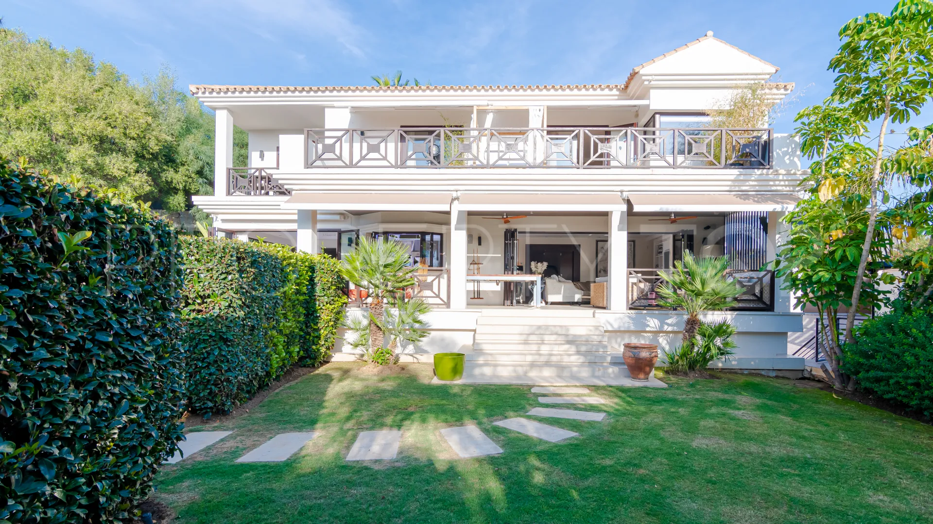 Villa for sale in Marbella City