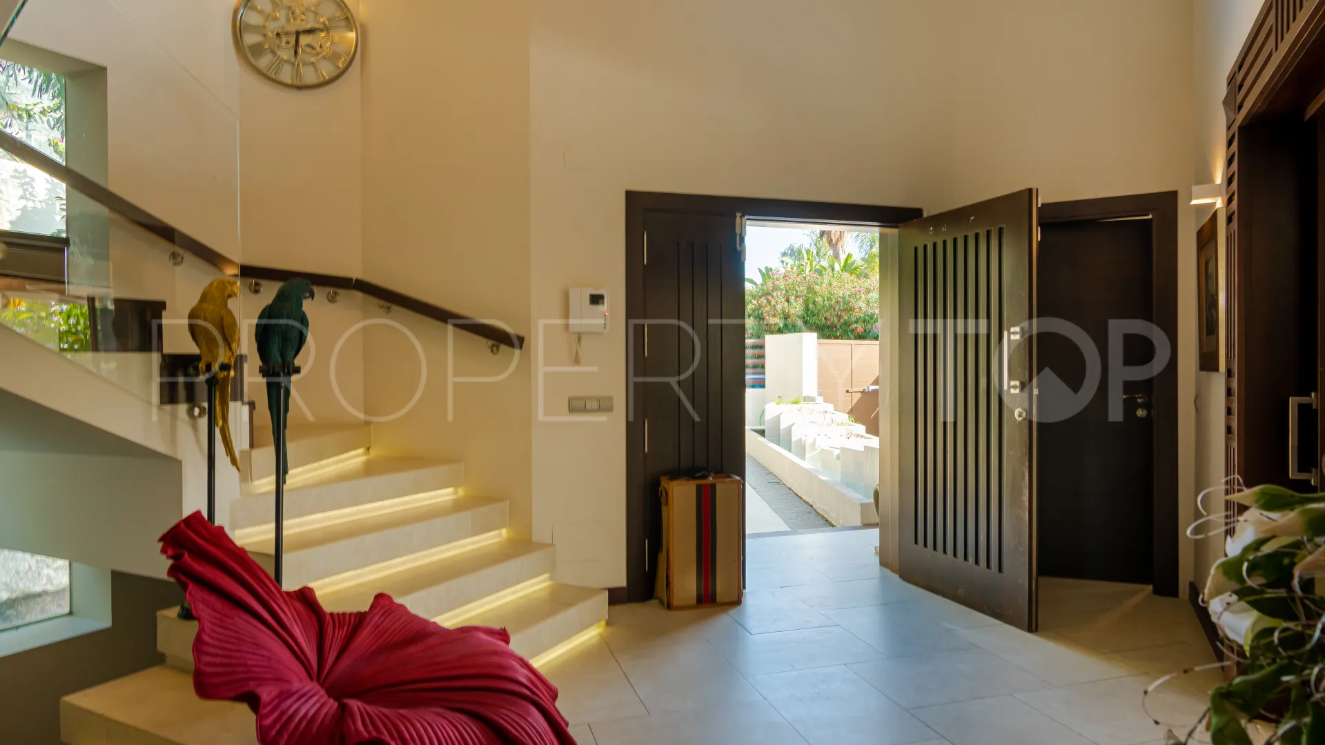 Villa for sale in Marbella City