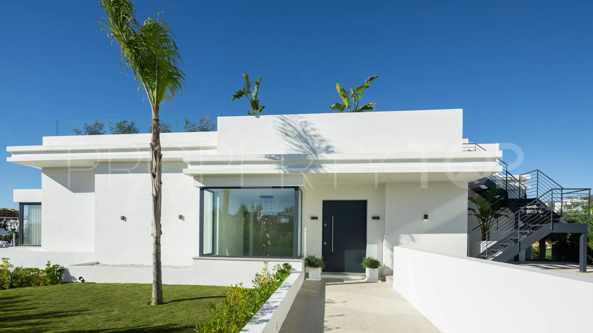Villa en venta en New Golden Mile